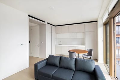 Flat Lewis Cubitt Walk in Greater London