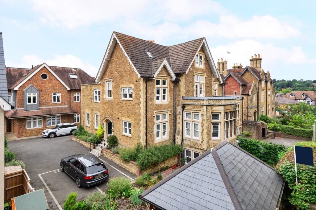 Flat Brighton Road in Waverley