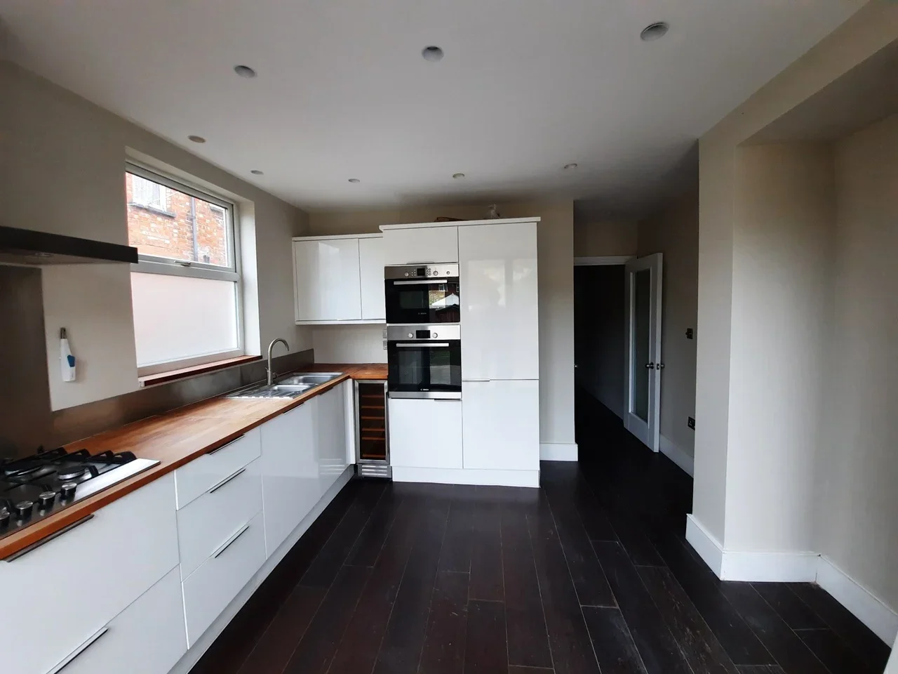Flat Drayton Road in Greater London