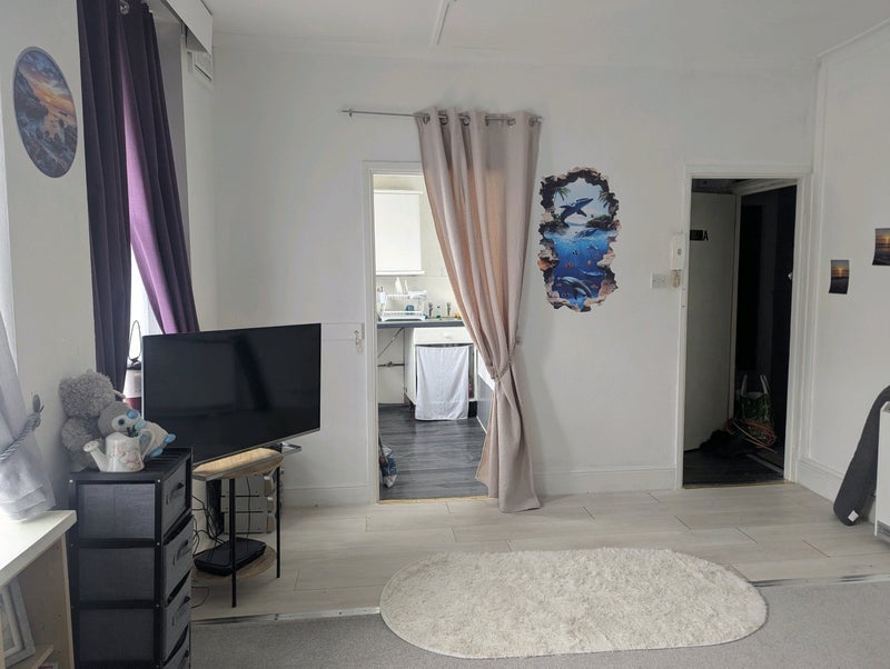Flat Manilla Crescent in Weston-super-Mare