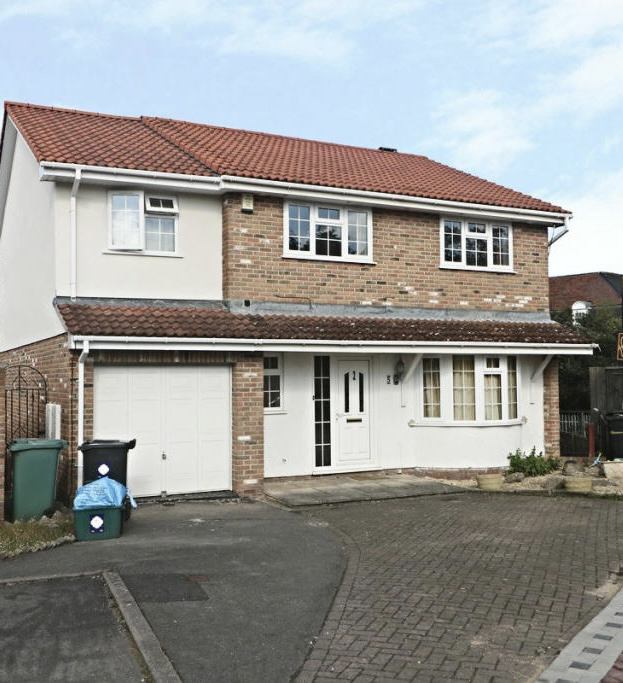 House Kite Hay Close in Bristol