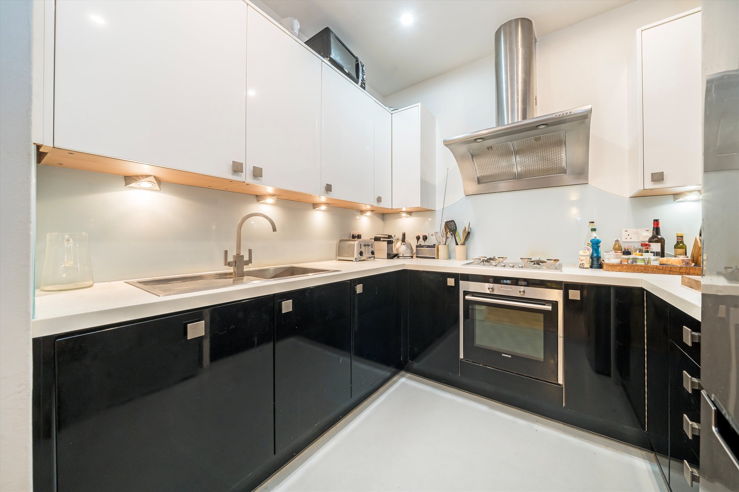 House Malvern Mews in Greater London
