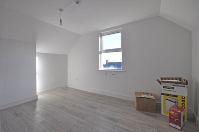 Flat Caerau Road in Newport