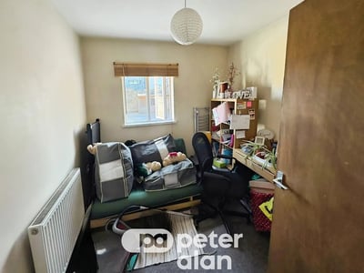 Flat Sanquhar Street in Cardiff