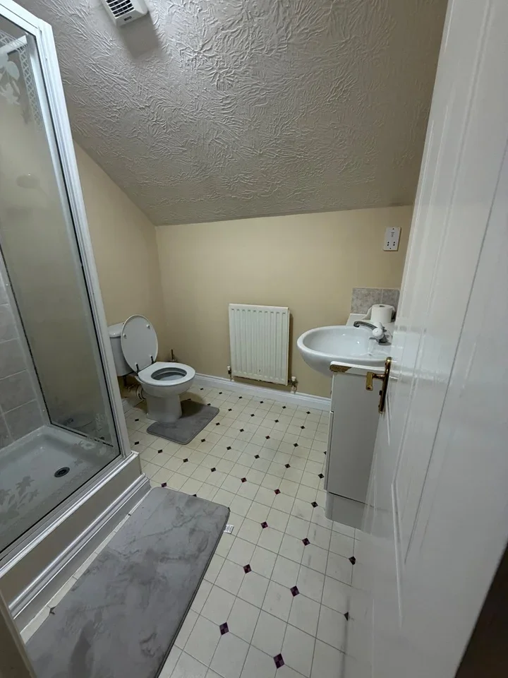 Room Ruth Street in Chatham