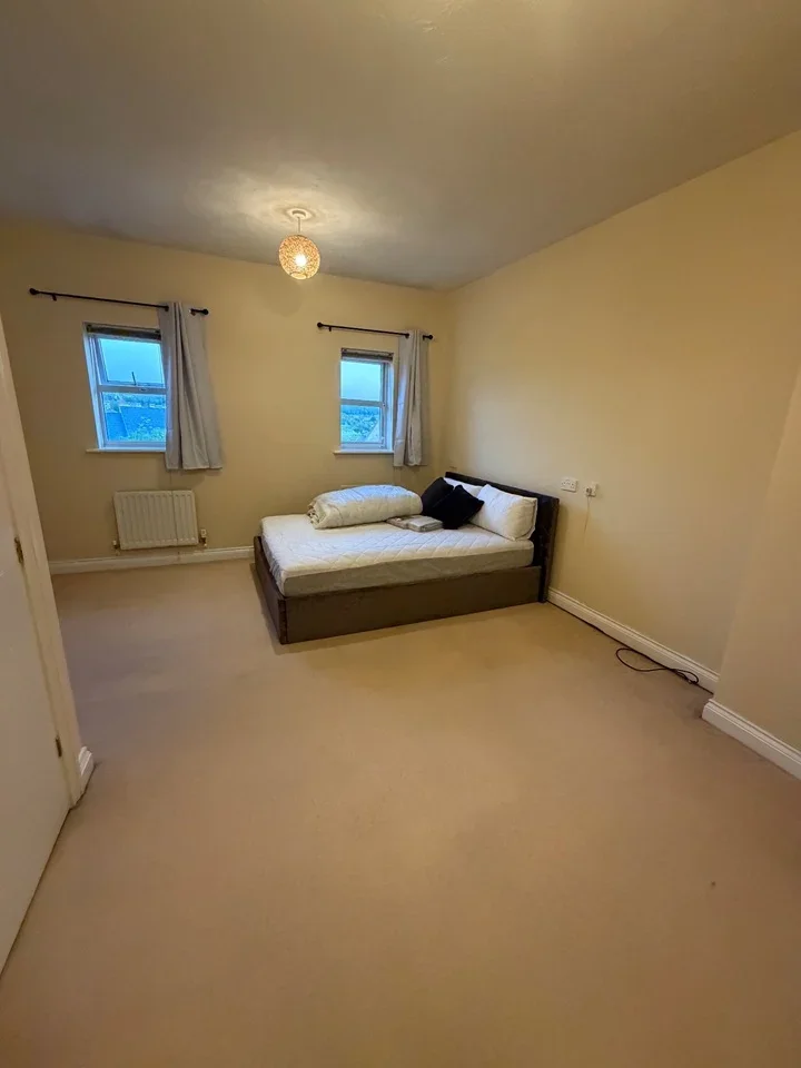 Room Ruth Street in Chatham