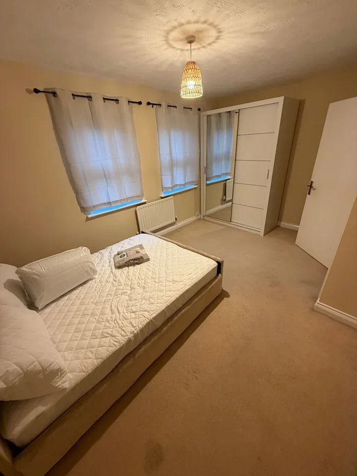 Room Ruth Street in Chatham