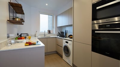 Flat Ashburn Place in Greater London