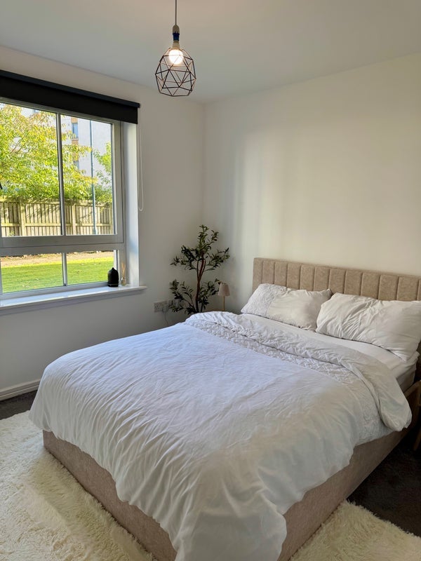 Room Oatlands Square in Glasgow