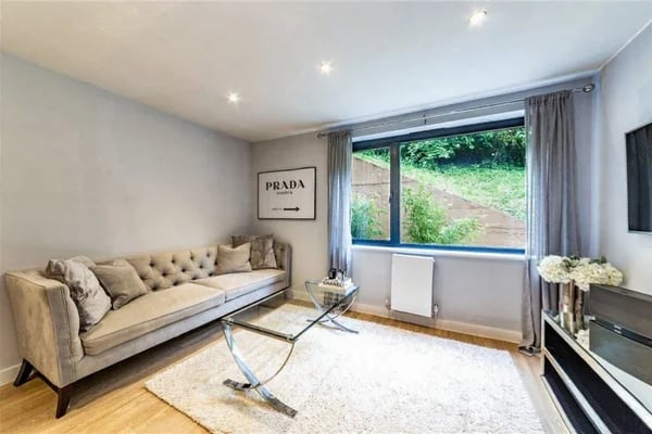 Flat Brookfield Road in Wooburn Green