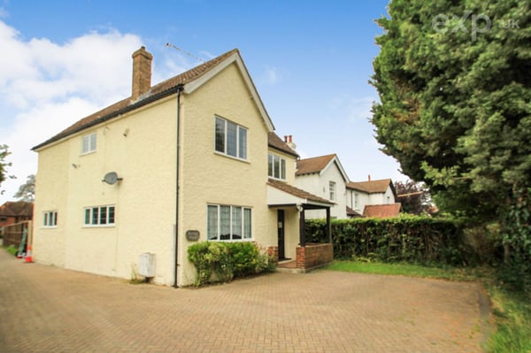 House High Street in Swanley