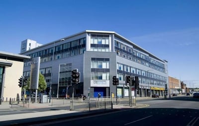 Flat Byron Street in Leeds