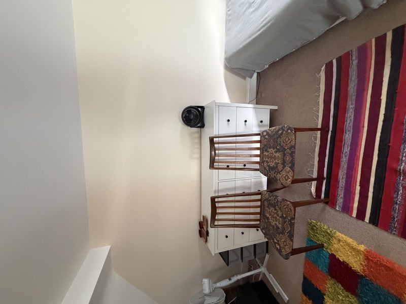 Room Wentworth Avenue in Greater London