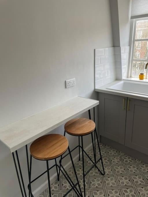 Flat Streatham Hill in Greater London