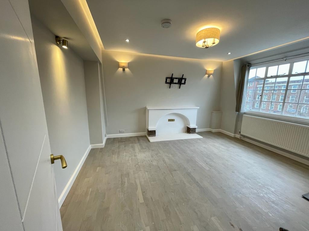 Flat Streatham Hill in Greater London