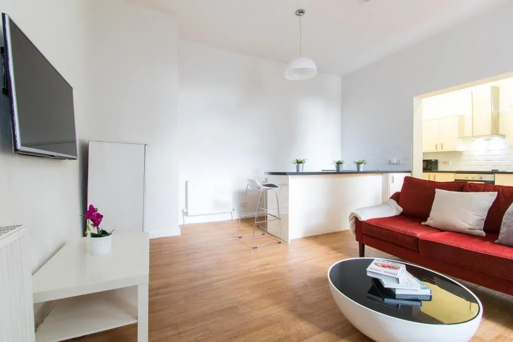 Room Ladybarn Road in Manchester