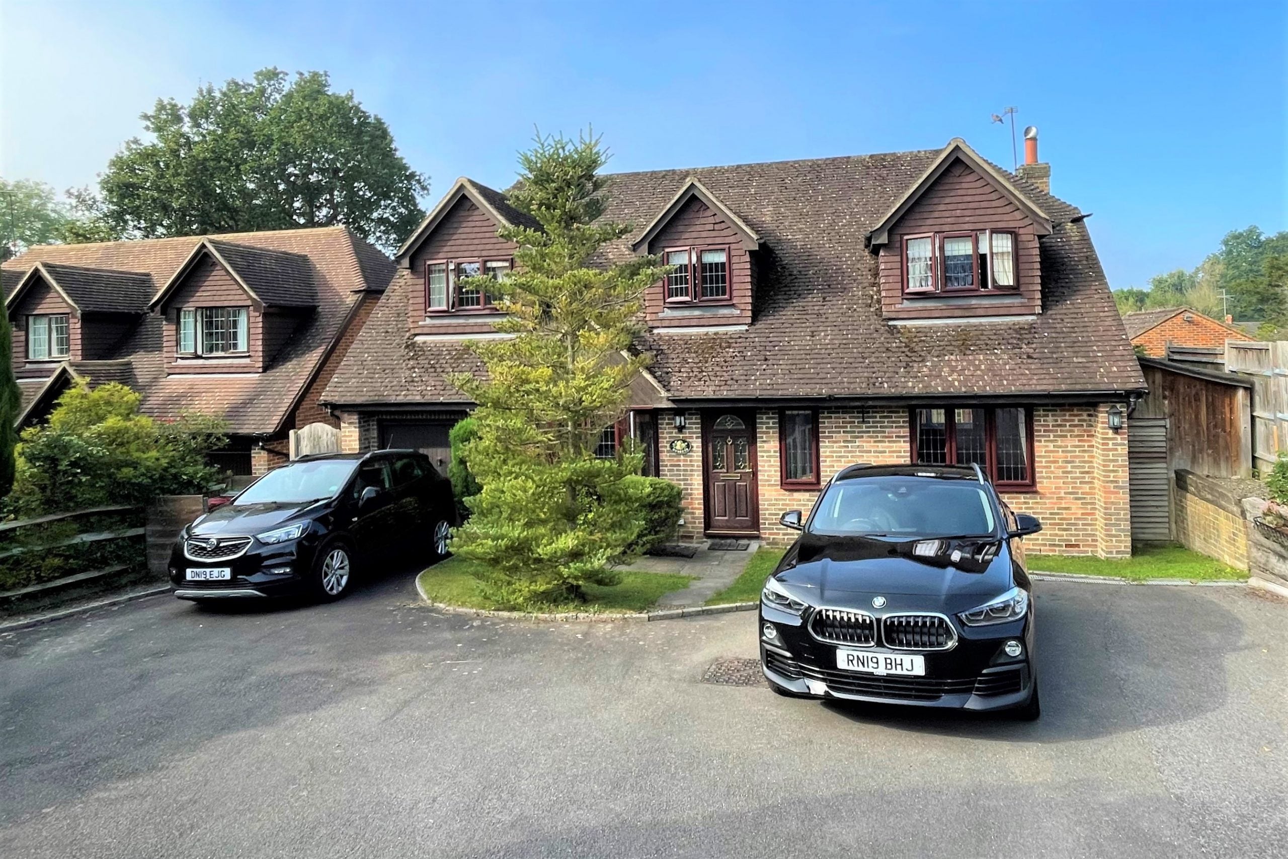 House Plaistow Road in Chichester