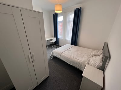 Room Pershore Road in Birmingham