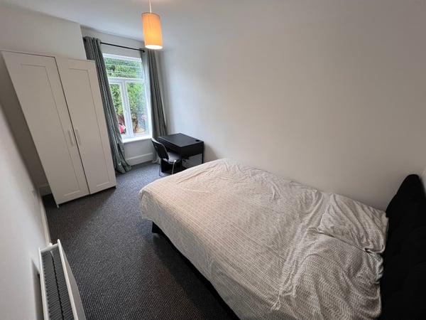 Room Pershore Road in Birmingham