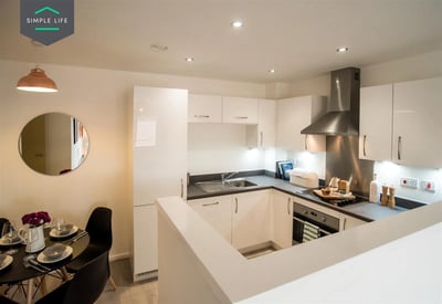 Flat Hurst Park Court in Huyton
