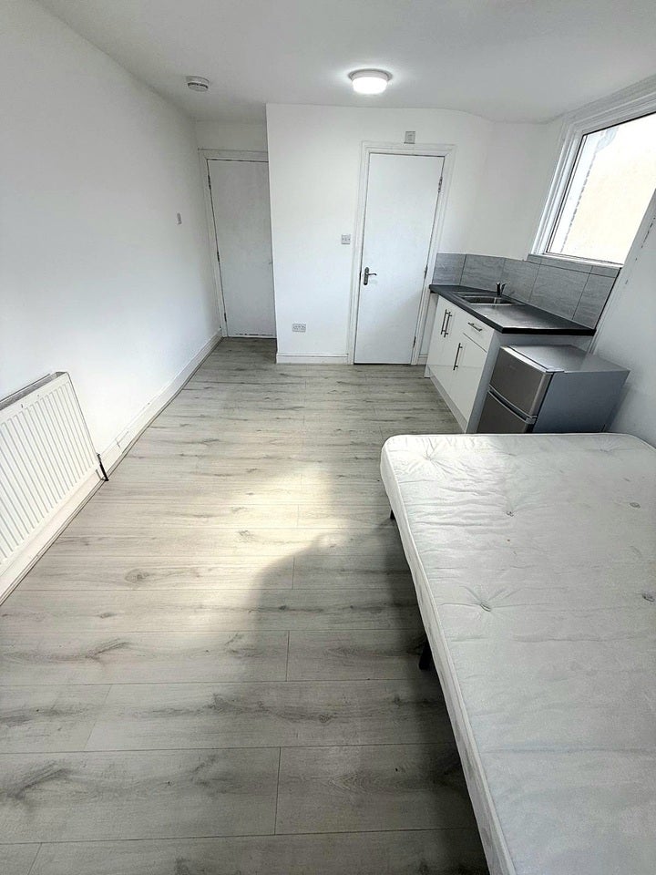 Room Ruskin Avenue in Greater London
