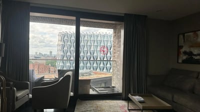Room Ponton Road in Greater London