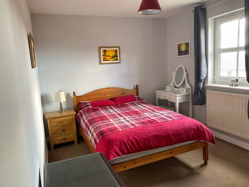 Room Matthews Drive in Newtongrange