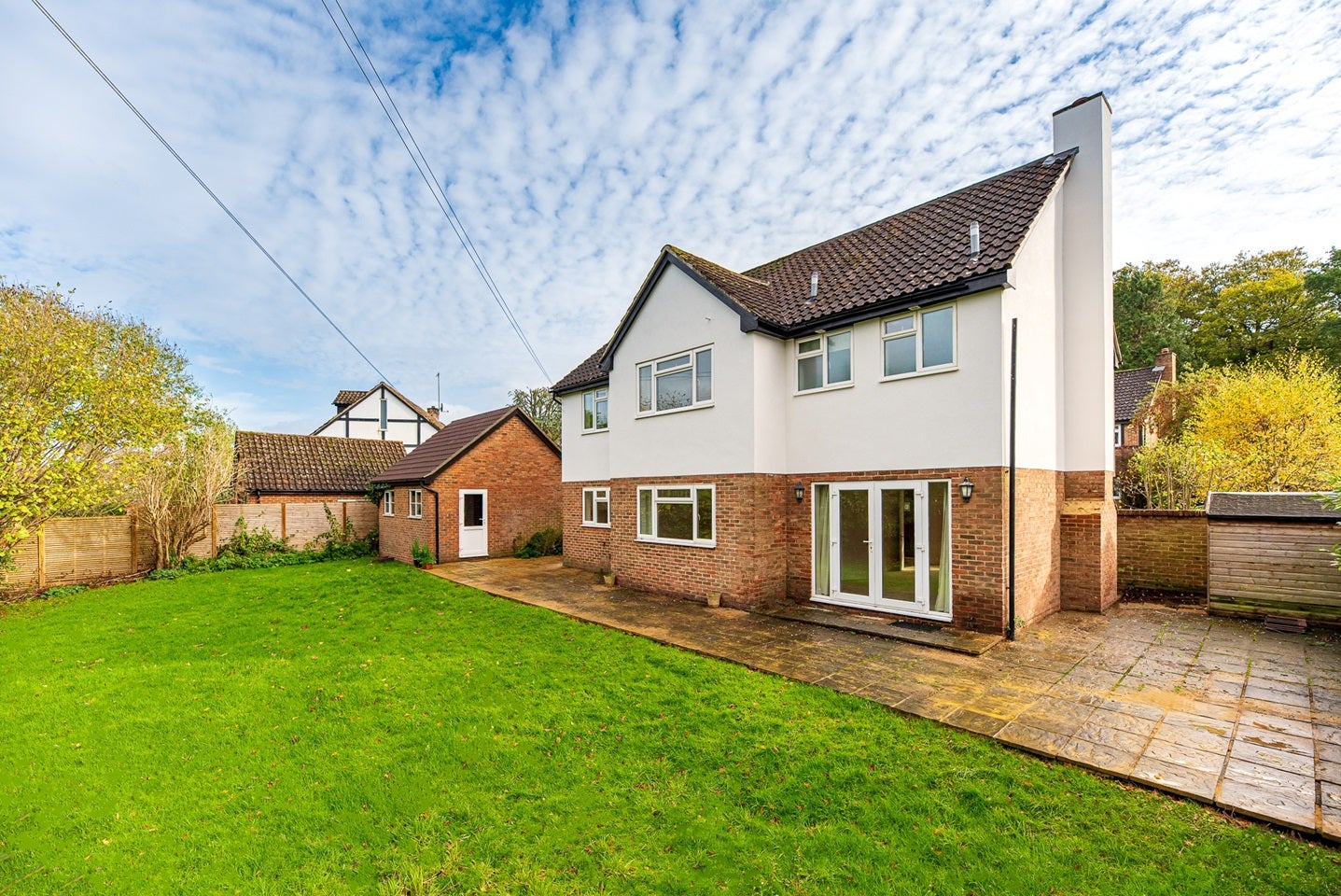 House Cedar Close in Elmbridge