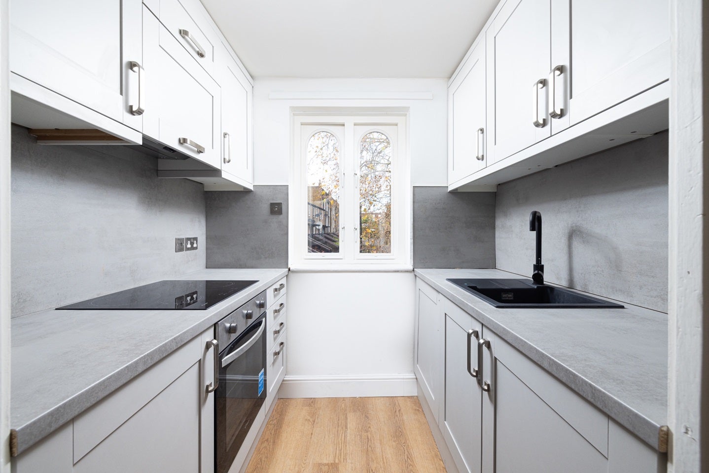 Flat Stockwell Lane in Greater London