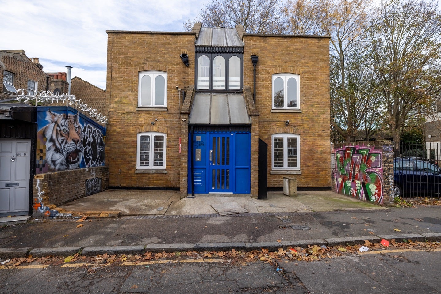 Flat Stockwell Lane in Greater London