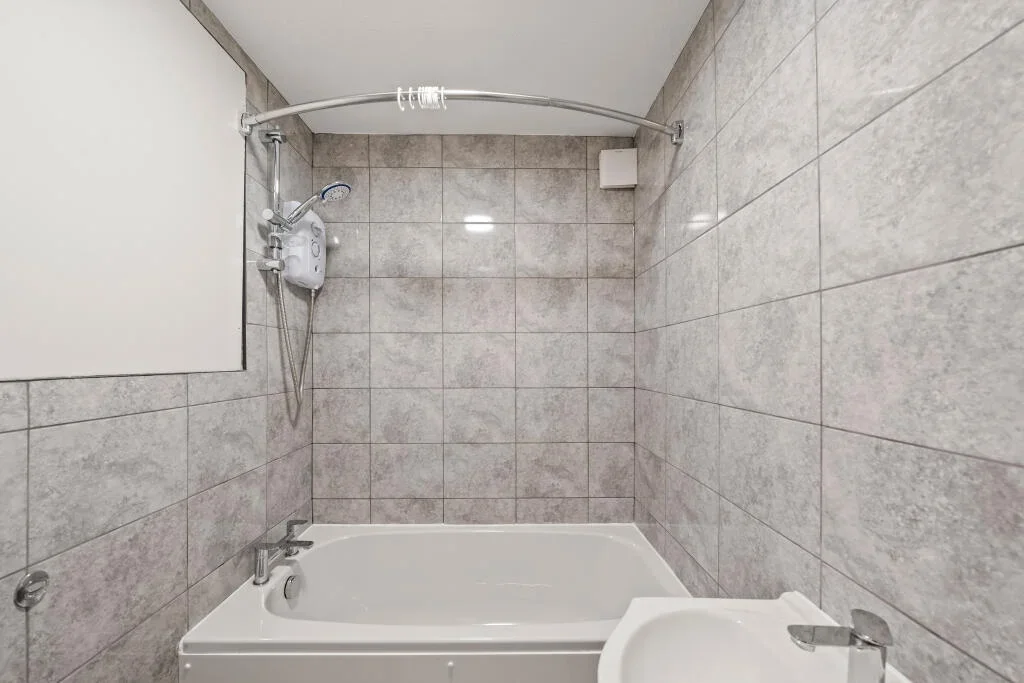 Flat Shinners Close in Greater London