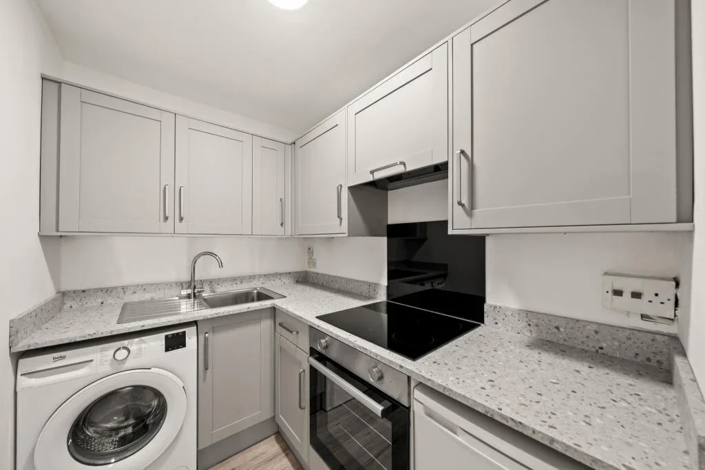 Flat Shinners Close in Greater London
