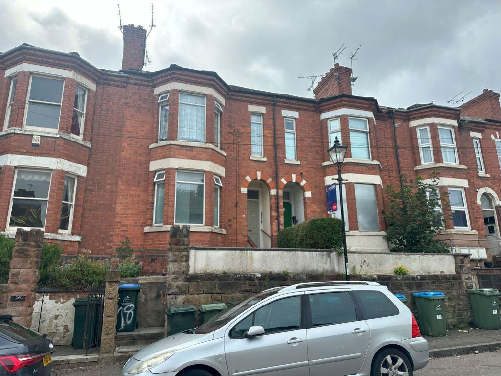 Flat Meriden Street in Coventry