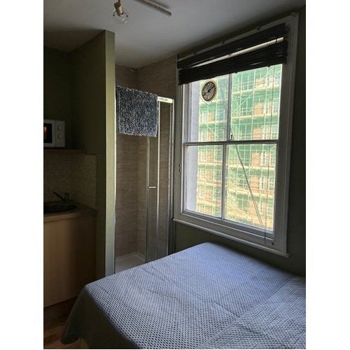 Room Claverton Street in City of Westminster