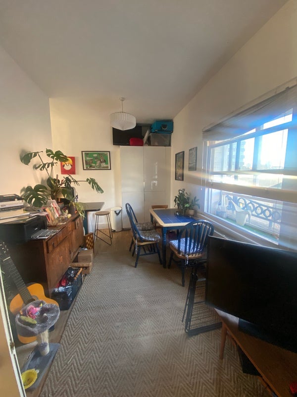 Room Wells Yard in Greater London