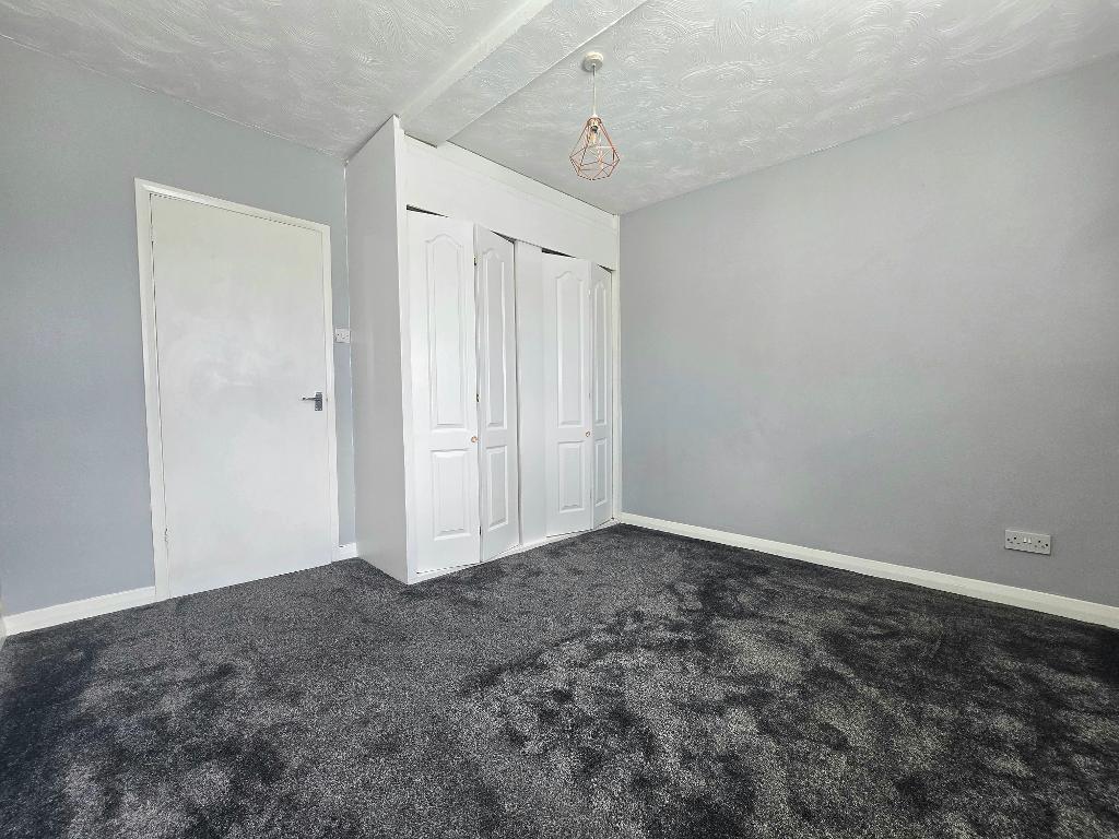 Flat Southchurch Road in Southend-on-Sea