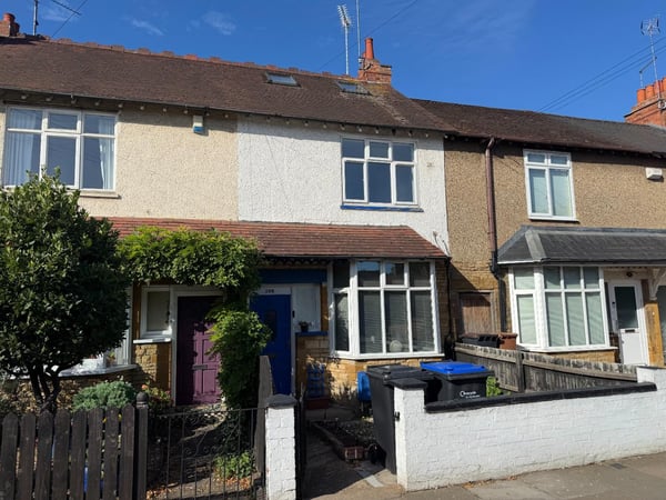 Flat Harborough Road in Northampton