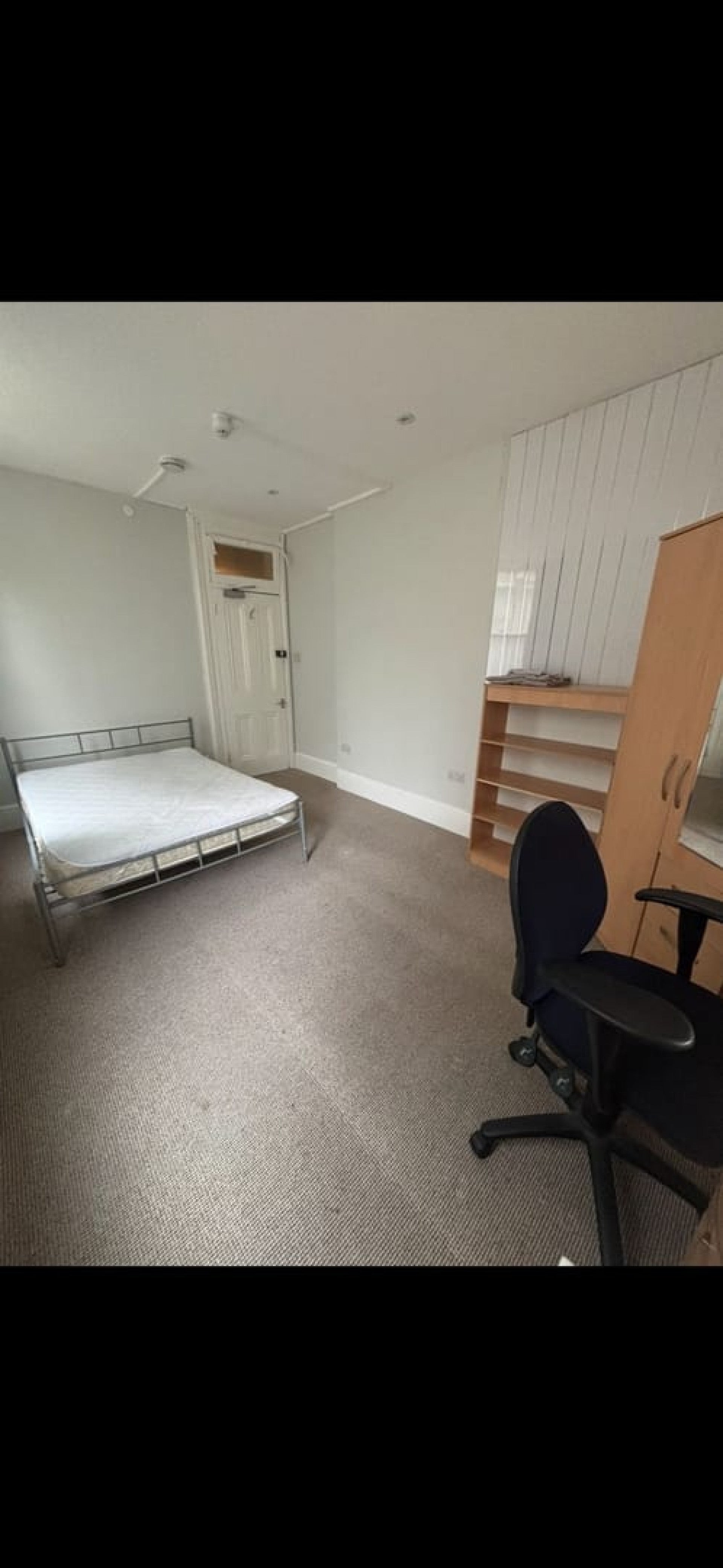 Room White Rock in St Leonards