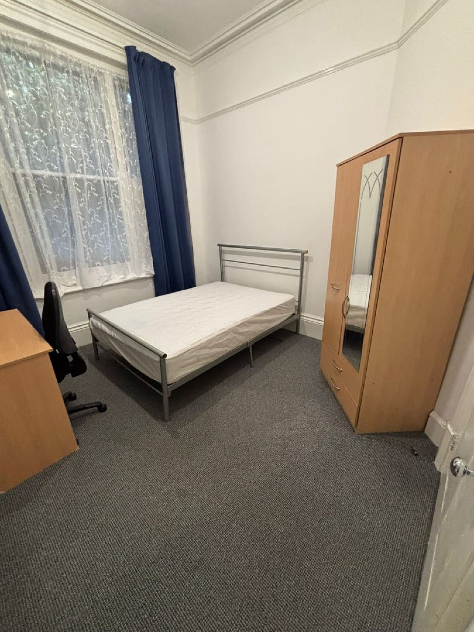 Room White Rock in St Leonards