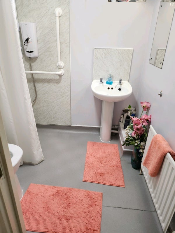 Room Morrison Road in Greater London
