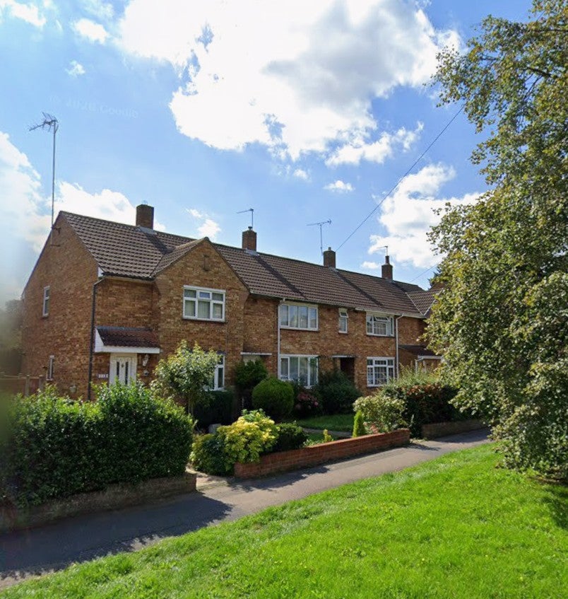 Flat Carpenter Way in Hertsmere