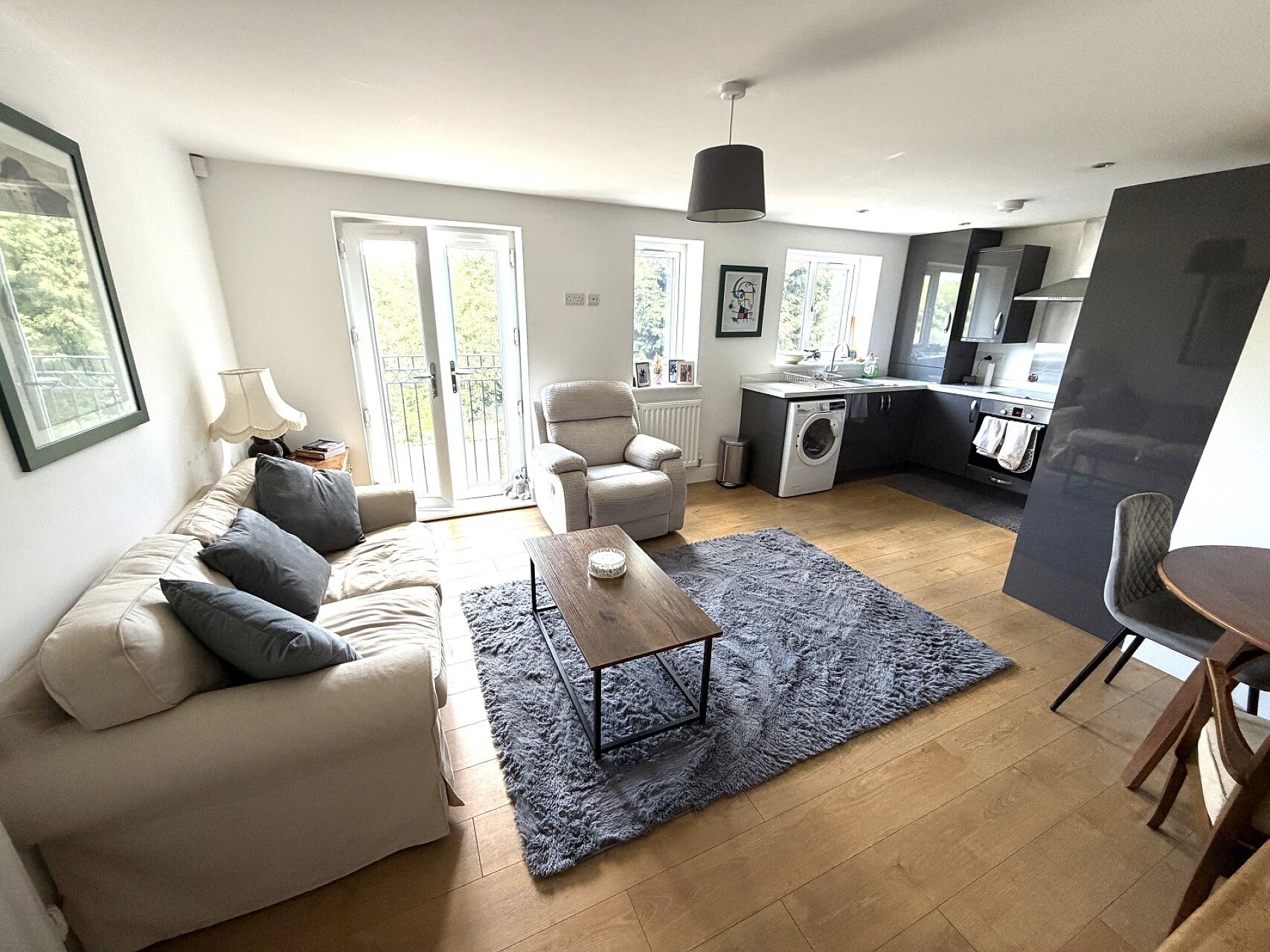 Flat Chesterfield Road in Dronfield