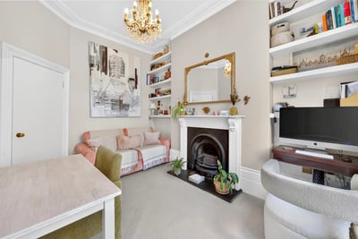Flat Highbury Park in Greater London