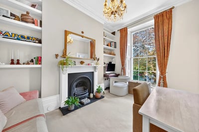 Flat Highbury Park in Greater London