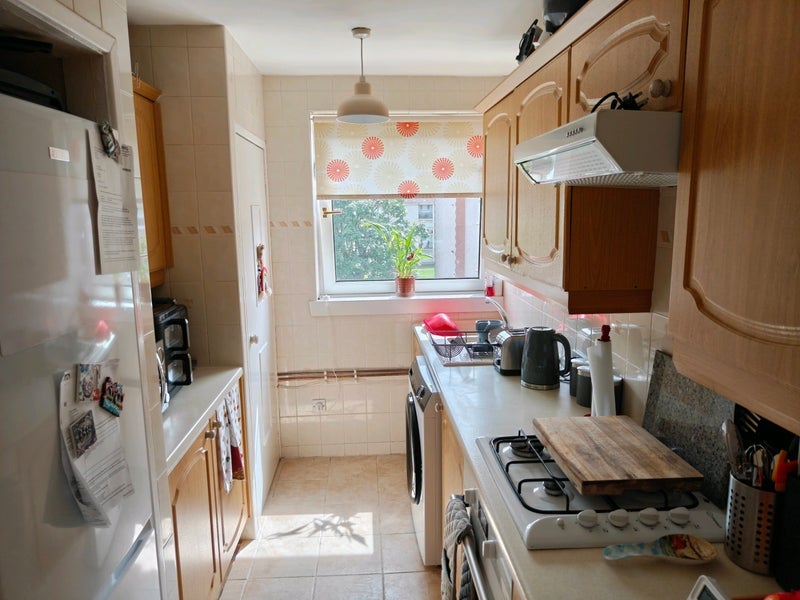 Room Armadale Path in Glasgow