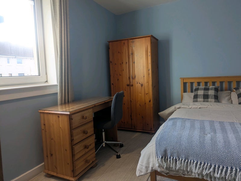 Room Armadale Path in Glasgow