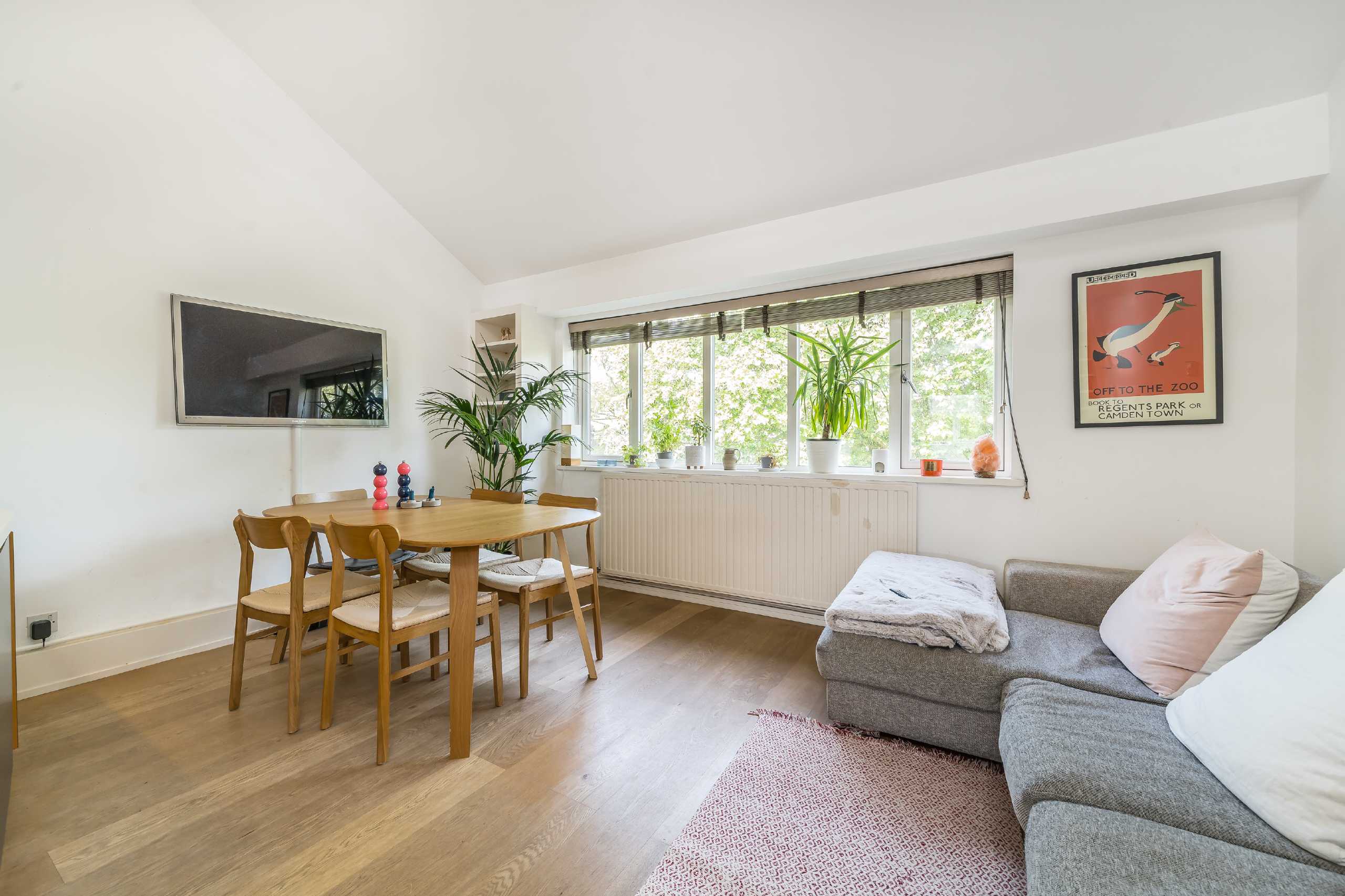 Flat Wesley Square in Greater London