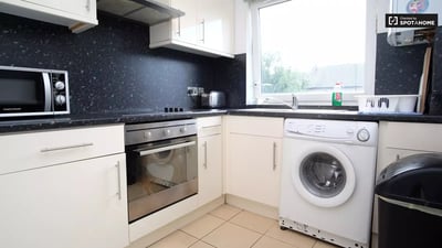 Room Cambridge Heath Road in Greater London