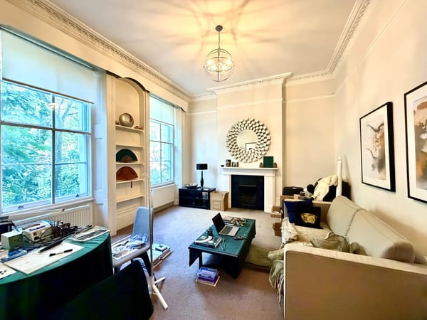 Flat Finchley Road in London