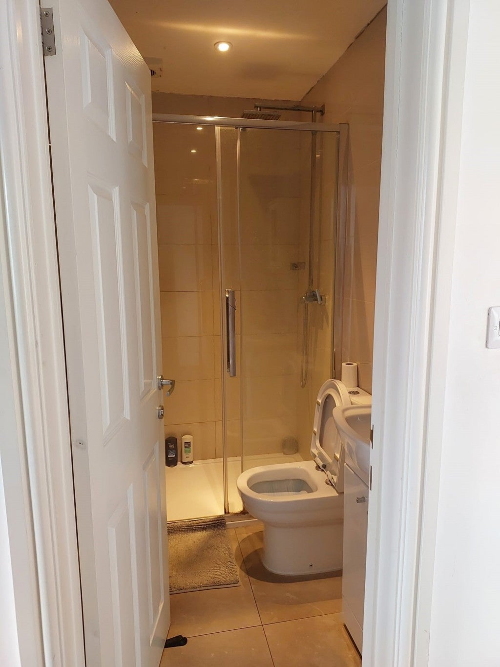 Flat Rayners Lane in Greater London